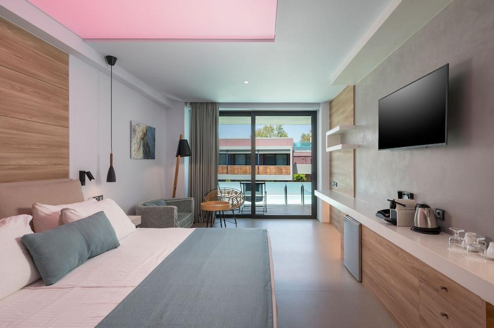 Cooee Corissia Harmony Hotel เยโอริยิอูโปลิส ภายนอก รูปภาพ
